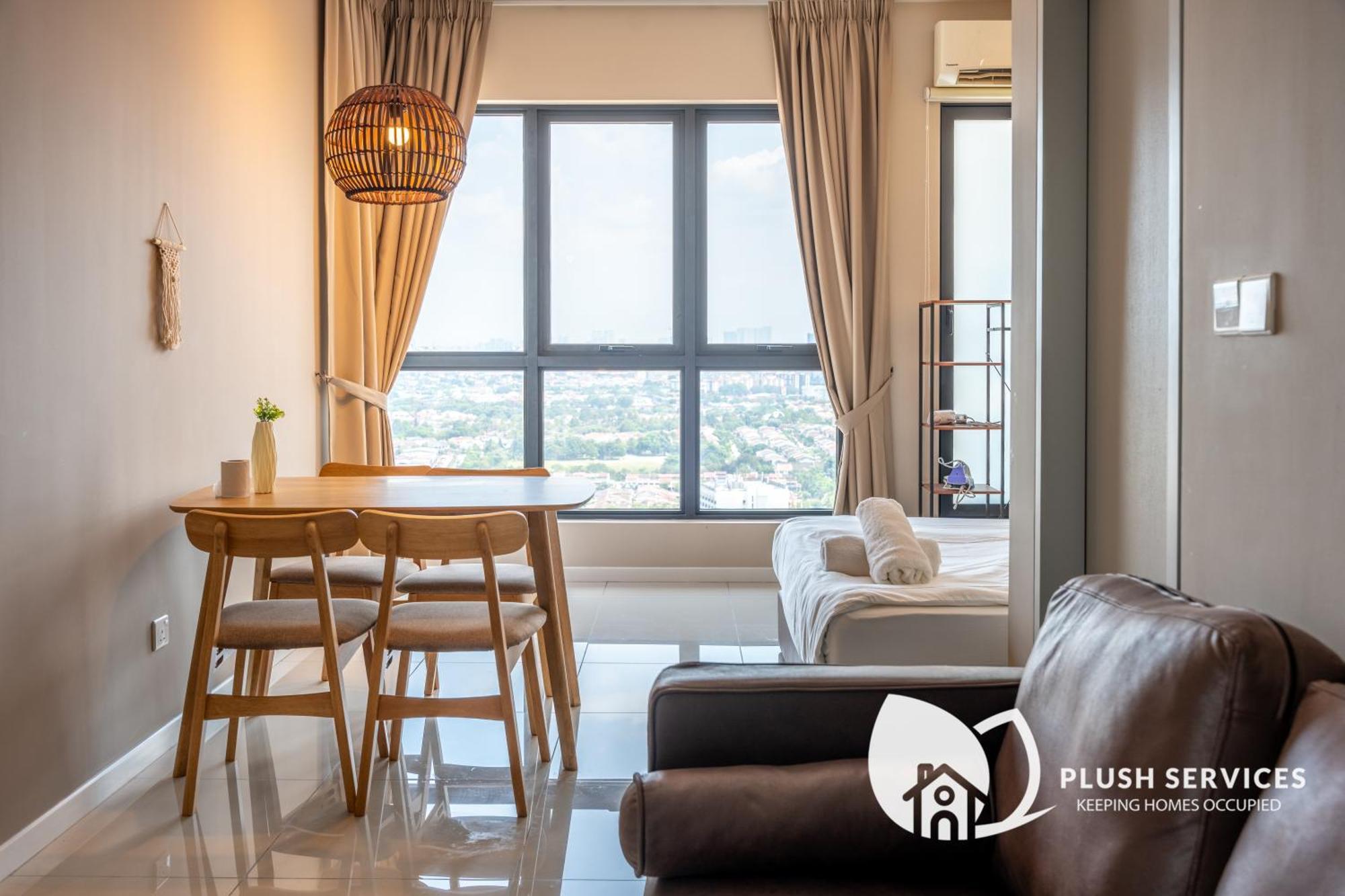 Highpark Suites At Petaling Jaya, Kelana Jaya By Plush Exterior photo